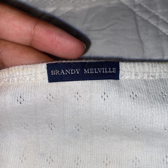 Flower brandy melville top - Picture 2 of 3